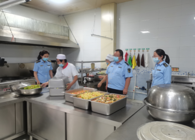 甘肅省玉門市市場監管局開展秋季學校食堂食品安全專項檢查 強化食堂管理
